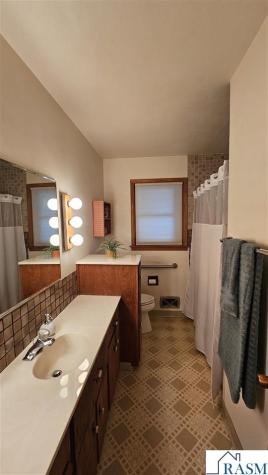 925 S 10th Street New Ulm MN 56073