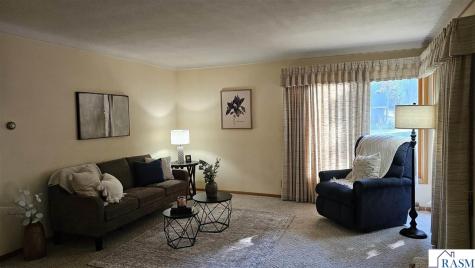 925 S 10th Street New Ulm MN 56073