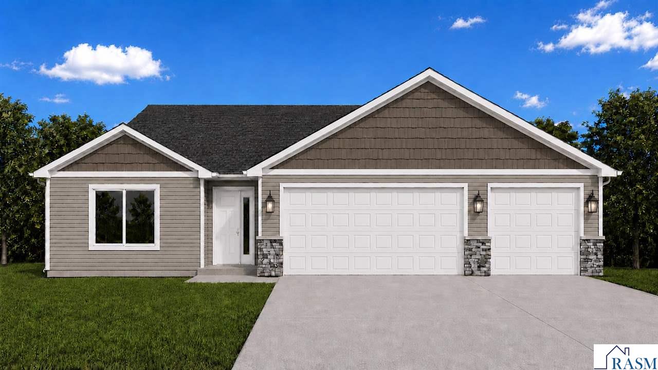867 Goves Way Madelia MN 56062-1229