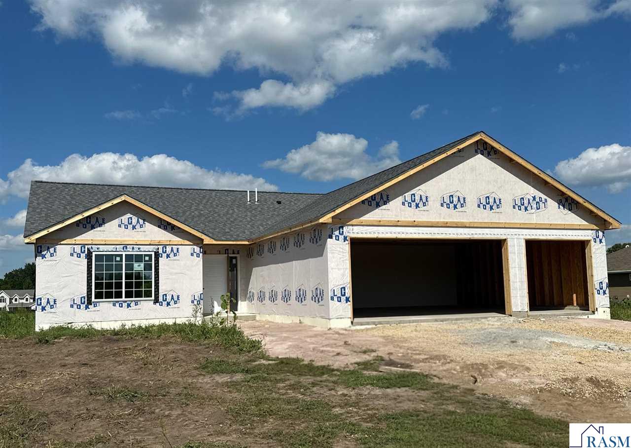 867 Goves Way Madelia MN 56062-1229