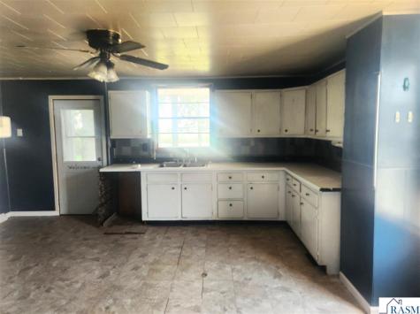 21969 230th Avenue Sleepy Eye MN 56085
