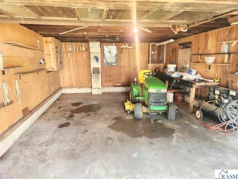 21969 230th Avenue Sleepy Eye MN 56085