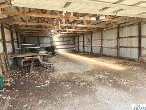 21969 230th Avenue Sleepy Eye MN 56085
