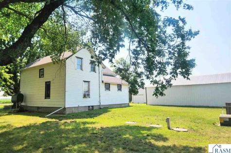 21969 230th Avenue Sleepy Eye MN 56085