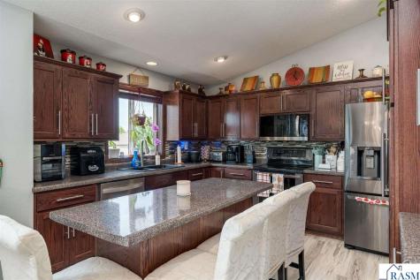 208 Cypress Drive Mankato MN 56001