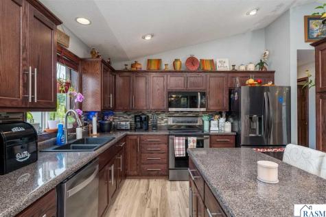 208 Cypress Drive Mankato MN 56001