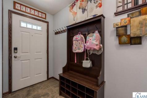 208 Cypress Drive Mankato MN 56001