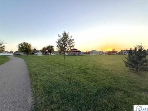 208 Cypress Drive Mankato MN 56001