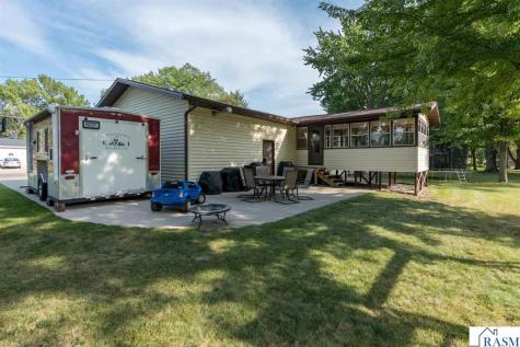 504 2nd Street Cleveland MN 56017
