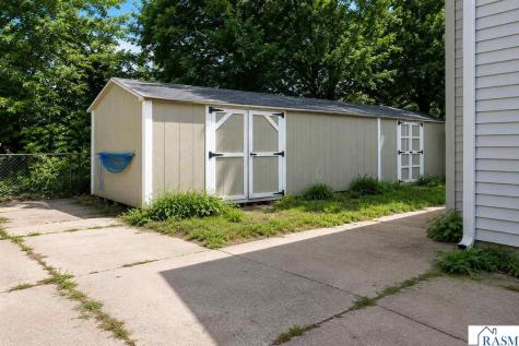 118 E Spring Street Mankato MN 56001