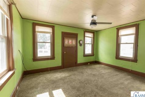 118 E Spring Street Mankato MN 56001