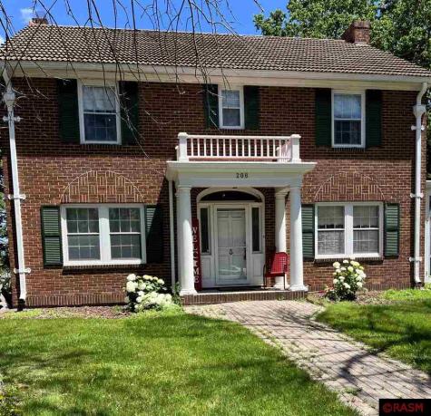 208 N State Street New Ulm MN 56073