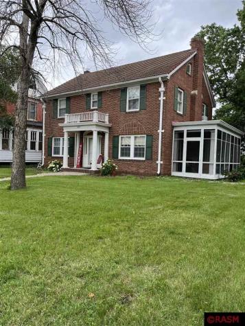 208 N State Street New Ulm MN 56073
