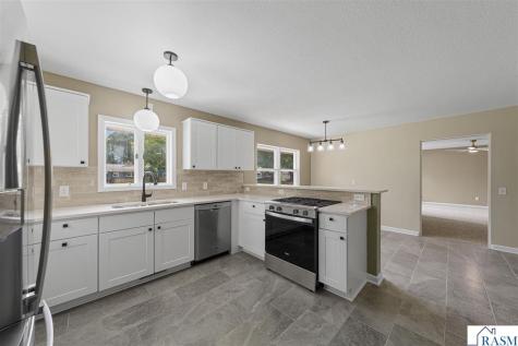 108 SE 8th Avenue Mapleton MN 56065