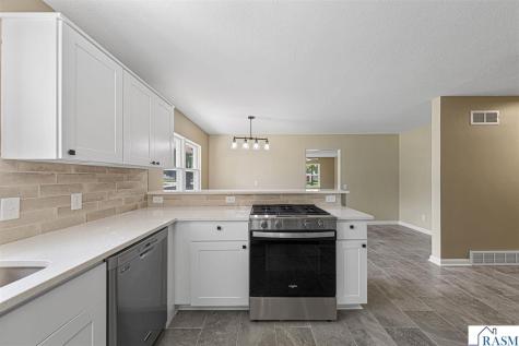 108 SE 8th Avenue Mapleton MN 56065
