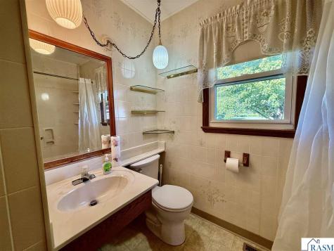 460 Park Avenue Le Center MN 56057