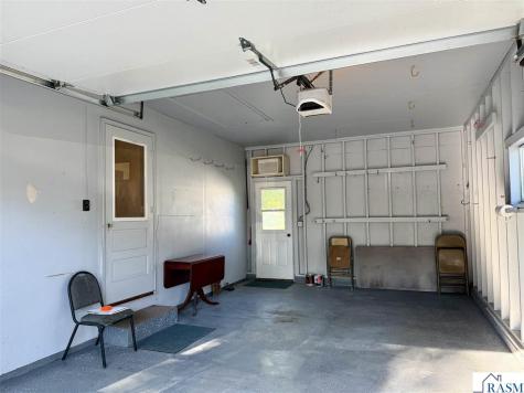 460 Park Avenue Le Center MN 56057