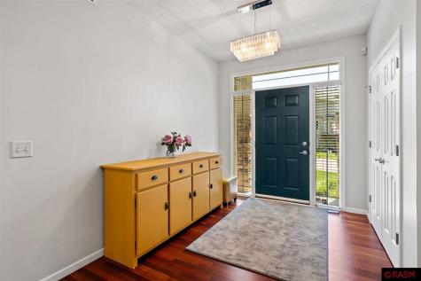 1416 E Pond Road Eagan MN 55122