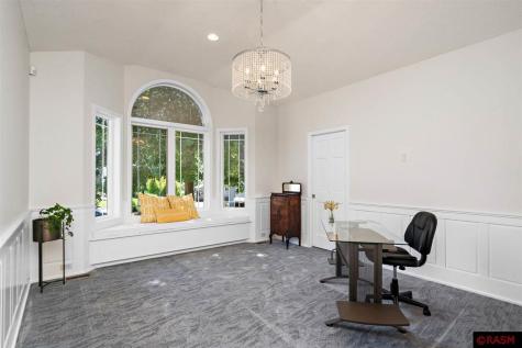 1416 E Pond Road Eagan MN 55122