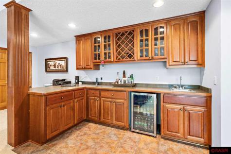 1416 E Pond Road Eagan MN 55122