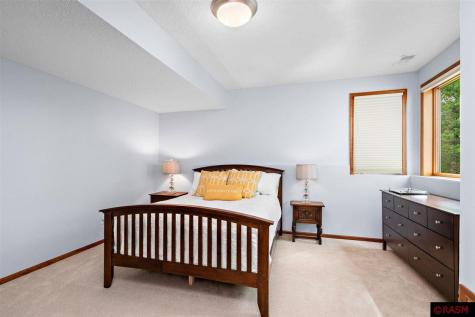 1416 E Pond Road Eagan MN 55122