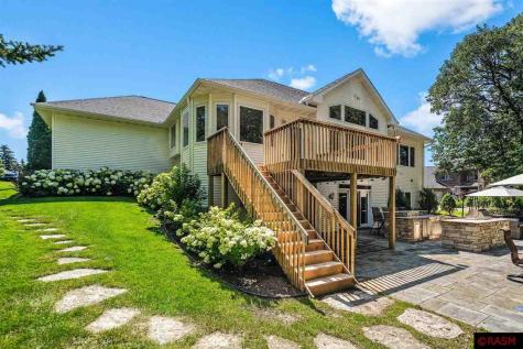 1416 E Pond Road Eagan MN 55122