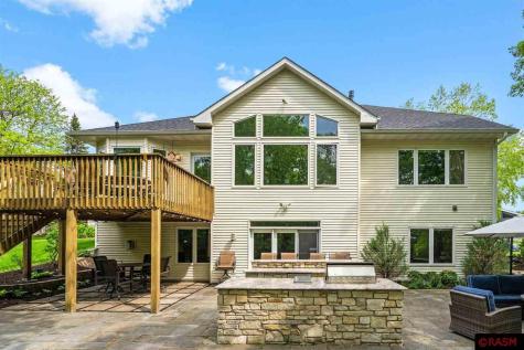 1416 E Pond Road Eagan MN 55122