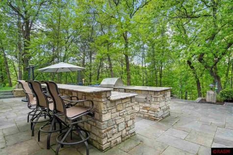 1416 E Pond Road Eagan MN 55122