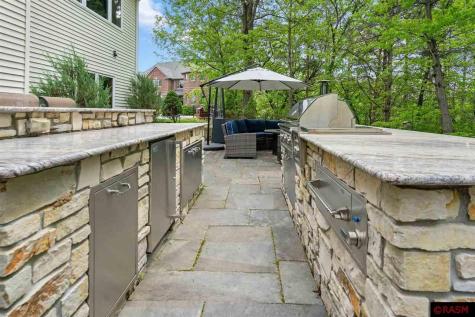 1416 E Pond Road Eagan MN 55122