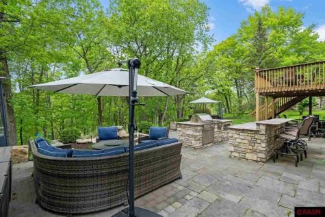 1416 E Pond Road Eagan MN 55122