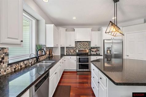 1416 E Pond Road Eagan MN 55122