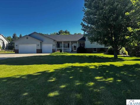 44137 Willow Road St. Peter MN 56082