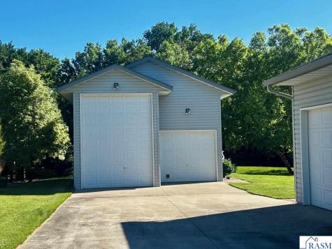 44137 Willow Road St. Peter MN 56082