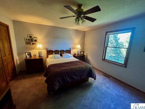 44137 Willow Road St. Peter MN 56082