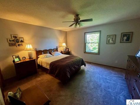 44137 Willow Road St. Peter MN 56082