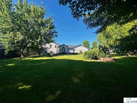44137 Willow Road St. Peter MN 56082