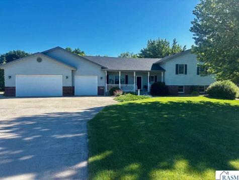 44137 Willow Road St. Peter MN 56082