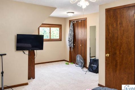 272 Elm Street Tracy MN 56175