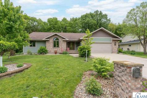 25 Crown Hill Lane Mankato MN 56001