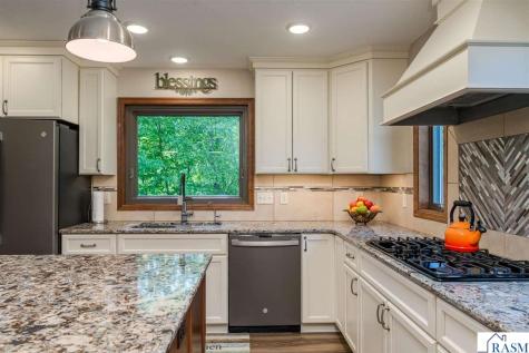 25 Crown Hill Lane Mankato MN 56001