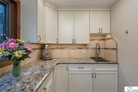 25 Crown Hill Lane Mankato MN 56001