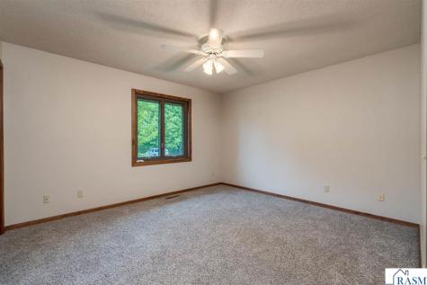 25 Crown Hill Lane Mankato MN 56001