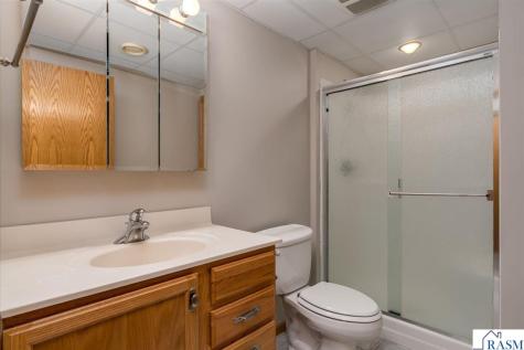 25 Crown Hill Lane Mankato MN 56001