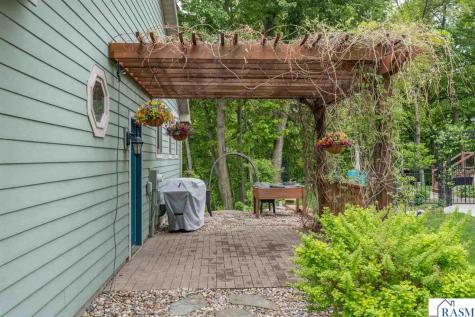 25 Crown Hill Lane Mankato MN 56001