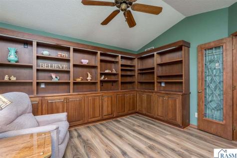25 Crown Hill Lane Mankato MN 56001