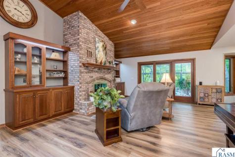 25 Crown Hill Lane Mankato MN 56001