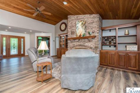 25 Crown Hill Lane Mankato MN 56001