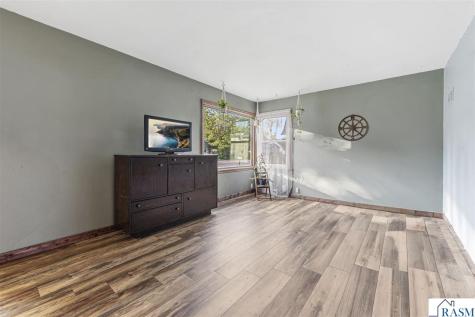 409 S 5th Street Le Sueur MN 56058