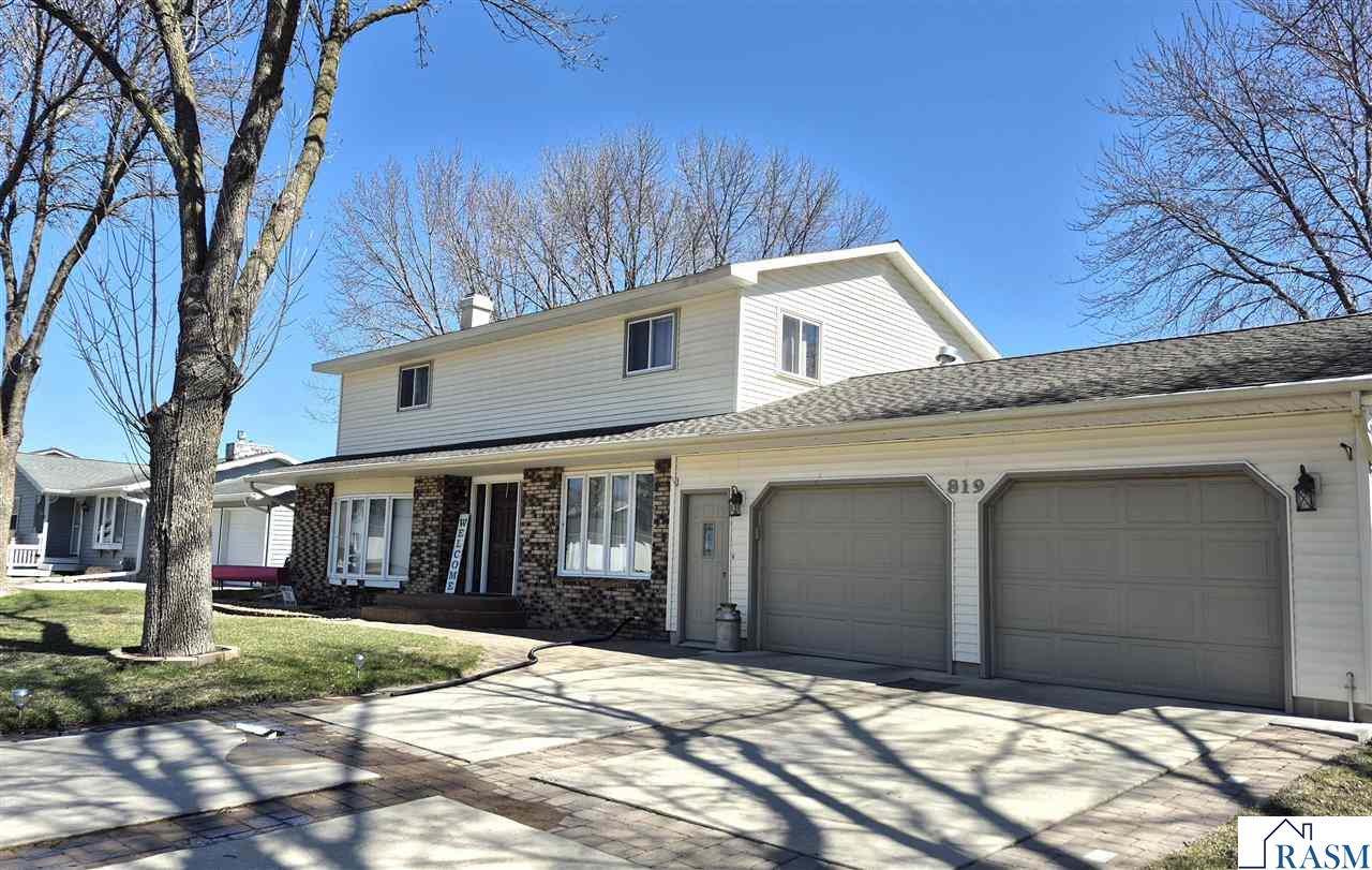 819 SE 2nd Avenue Sleepy Eye MN 56085
