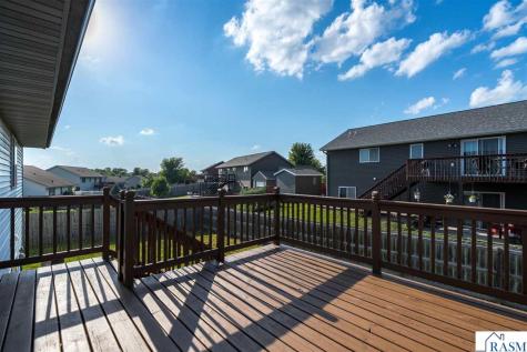 216 Wickfield Drive Mankato MN 56001